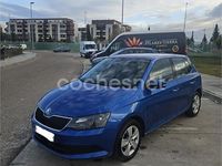 Usado Skoda Fabia Ambition 75 CV (55 kW) 2018 Azul Berlina