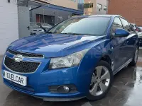 Usado Chevrolet Cruze LTZ 141 CV (103 kW) 2012 Azul Berlina