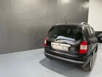 Usado Opel Zafira Elegance 100 CV (73 kW) 2004 Negro Monovolumen