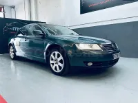 Usado VW Phaeton 241 CV (177 kW) 2004 Gris / plata Berlina