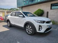 Usado Kia Stonic 84 CV (61 kW) 2022 Blanco SUV