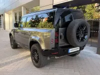 Usado Land Rover Defender Dynamic 200 CV (147 kW) 2022 Gris SUV