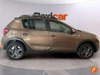 Usado Dacia Sandero Stepway 90 CV (66 kW) 2017 Marrón Berlina