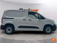 Usado Citroën Berlingo Feel 102 HP (75 kW) 2023 Branco Monovolume