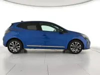 Usado Renault Clio V Techno 100 CV (73 kW) 2025 Azul Berlina