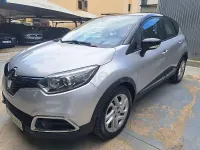 Usado Renault Captur Intens 90 CV (66 kW) 2014 Gris / plata SUV