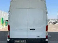 Usado Ford Transit Trend 130 CV (95 kW) 2022 Blanco
