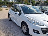 Usado Peugeot 207 68 CV (50 kW) 2013 Blanco Berlina