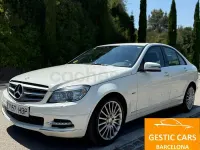 Usado Mercedes C220 170 CV (125 kW) 2011 Blanco Familiar