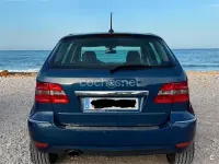 Usado Mercedes B180 109 CV (80 kW) 2008 Azul Monovolumen
