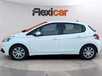 Usado Peugeot 208 Active 82 CV (60 kW) 2019 Blanco Utilitario