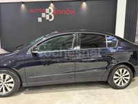 Usado VW Passat Advance 140 CV (102 kW) 2009 Negro Berlina