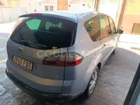 Usado Ford S-MAX Trend 140 CV (102 kW) 2007 Gris / plata Monovolumen