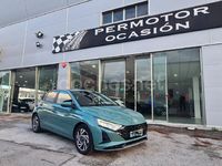 Usado Hyundai i20 100 CV (73 kW) 2025 Verde Berlina