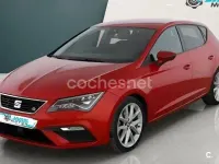 Usado Seat Leon FR 150 CV (110 kW) 2018 Granate Berlina