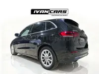 Usado Mercedes B200 150 CV (110 kW) 2020 Negro Utilitario