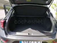 Usado VW T-Roc Life 150 CV (110 kW) 2022 Gris / plata SUV