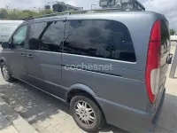 Usado Mercedes Viano 150 CV (110 kW) 2005 Gris / plata Monovolumen
