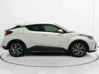 Begagnad Toyota C-HR Advance 184 HK (135 kW) 2022 Vit SUV
