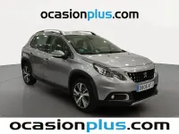 Usado Peugeot 2008 Allure 120 CV (88 kW) 2017 Gris SUV