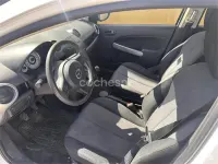 Usado Mazda 2 Active 68 CV (50 kW) 2008 Blanco Utilitario