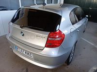 Usado BMW 120 177 CV (130 kW) 2010 Gris / plata Utilitario