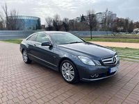 Usado Mercedes E220 170 CV (125 kW) 2011 Gris / plata Coupe