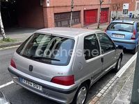 Usado Peugeot 106 60 CV (44 kW) 2001 Gris / plata Utilitario
