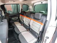 Usado Citroën Berlingo Shine 130 CV (95 kW) 2022 Blanco Monovolumen