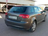 Usado Audi A3 Attraction 105 CV (77 kW) 2012 Marrón Utilitario