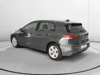 Usado VW Golf VIII 116 CV (85 kW) 2022 Gris Berlina