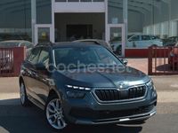 Usado Skoda Kamiq Style 116 CV (85 kW) 2021 Gris / plata SUV