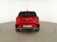 Usado MG ZS Luxury 106 CV (77 kW) 2023 Rojo SUV