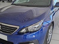 Usado Peugeot 308 Allure 131 CV (96 kW) 2019 Bleu magnetic Familiar