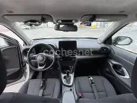 Używany Toyota Yaris Cross Business Edition 130 KM (95 kW) 2025 Biały SUV