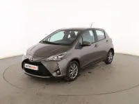 Usado Toyota Yaris Active 111 CV (81 kW) 2019 Gris Berlina