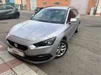Usado Seat Leon Style 115 CV (84 kW) 2023 Gris / plata Familiar