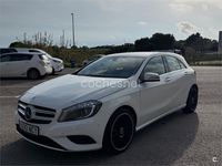 Usado Mercedes A180 Style 122 CV (89 kW) 2014 Blanco Berlina