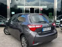 Occasion Toyota Yaris Active 111 ch (81 kW) 2019 Gris Berline