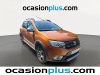 Usado Dacia Sandero 90 CV (66 kW) 2018 Naranja Berlina