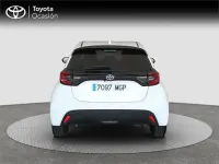 Usado Toyota Yaris Active 75 CV (55 kW) 2023 Blanco Utilitario