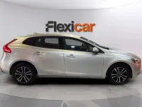 Usado Volvo V40 Momentum 120 CV (88 kW) 2017 Gris Berlina