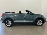 Usado VW T-Roc Style 150 CV (110 kW) 2024 Gris / plata SUV