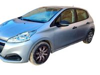 Usado Peugeot 208 Allure 99 CV (72 kW) 2016 Plateado Utilitario