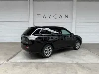 Usado Mitsubishi Outlander P-HEV Motion 203 CV (149 kW) 2014 Negro SUV