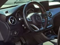 Usado Mercedes C220 170 CV (125 kW) 2018 Negro Familiar