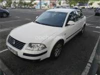 Usado VW Passat Trendline 150 CV (110 kW) 2002 Blanco Berlina