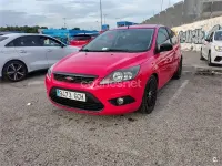 Usado Ford Focus Trend 109 CV (80 kW) 2009 Rojo Berlina