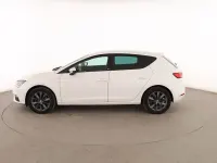 Usado Seat Leon Style 115 CV (84 kW) 2019 Blanco Berlina