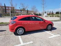 Usado Opel Astra GTC Sport 105 CV (77 kW) 2007 Rojo Berlina